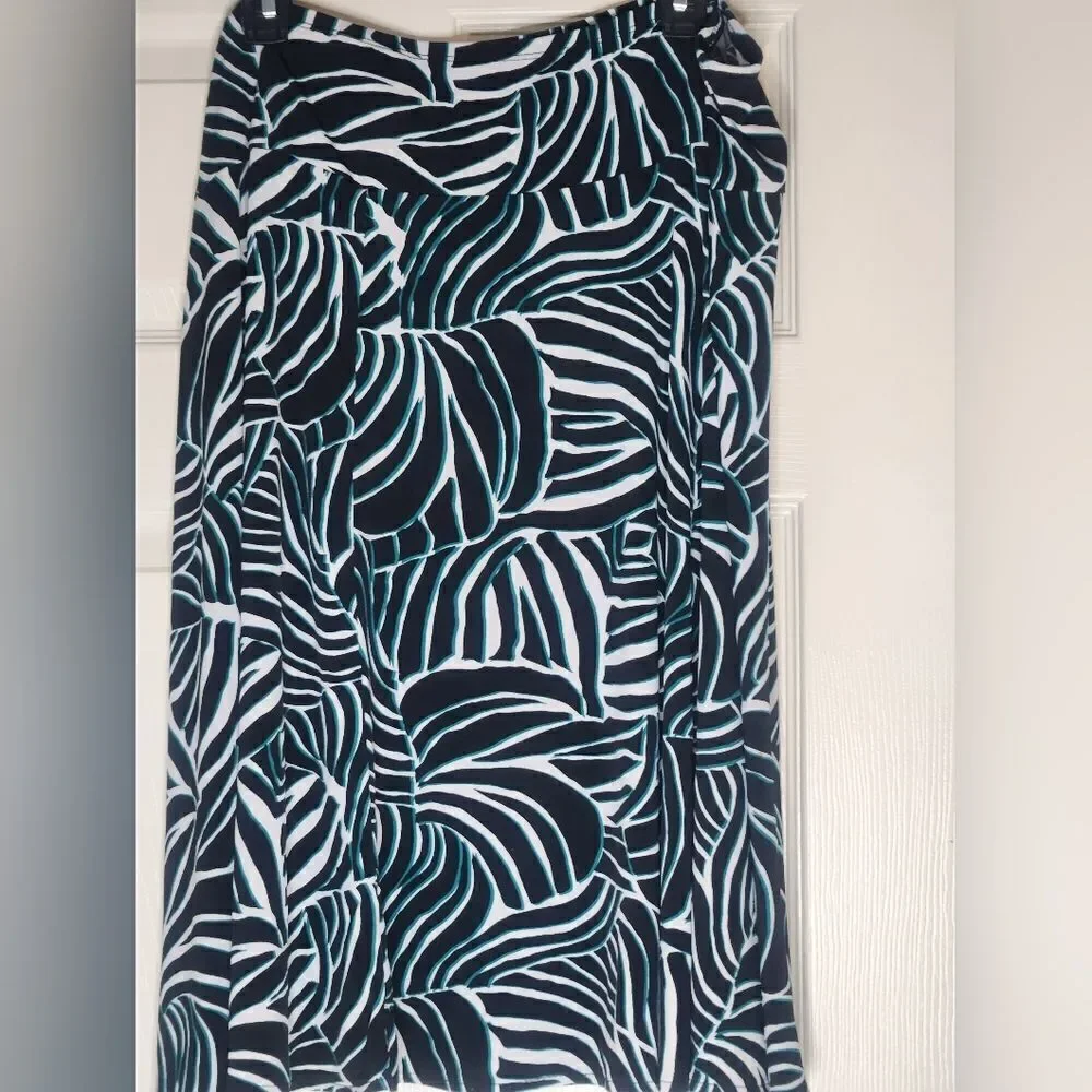 East 5th 2X Black White Blue Elastic Waist Women's Midi Skirt